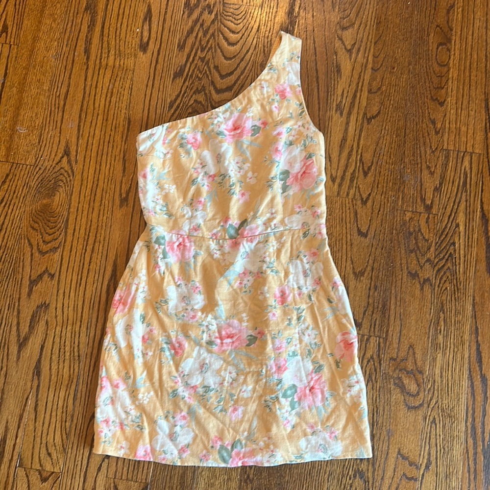 Abercrombie and Fitch one shoulder floral dress